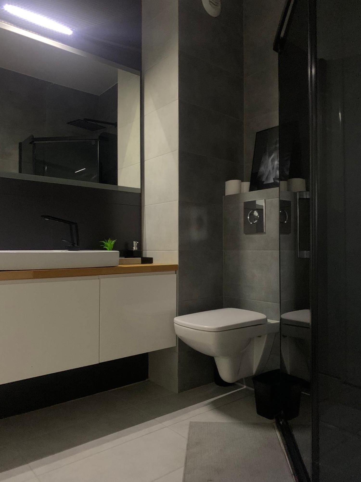 Ekskluzywny Penthouse Z Ogrodem W Centrum Lodzi Exterior foto