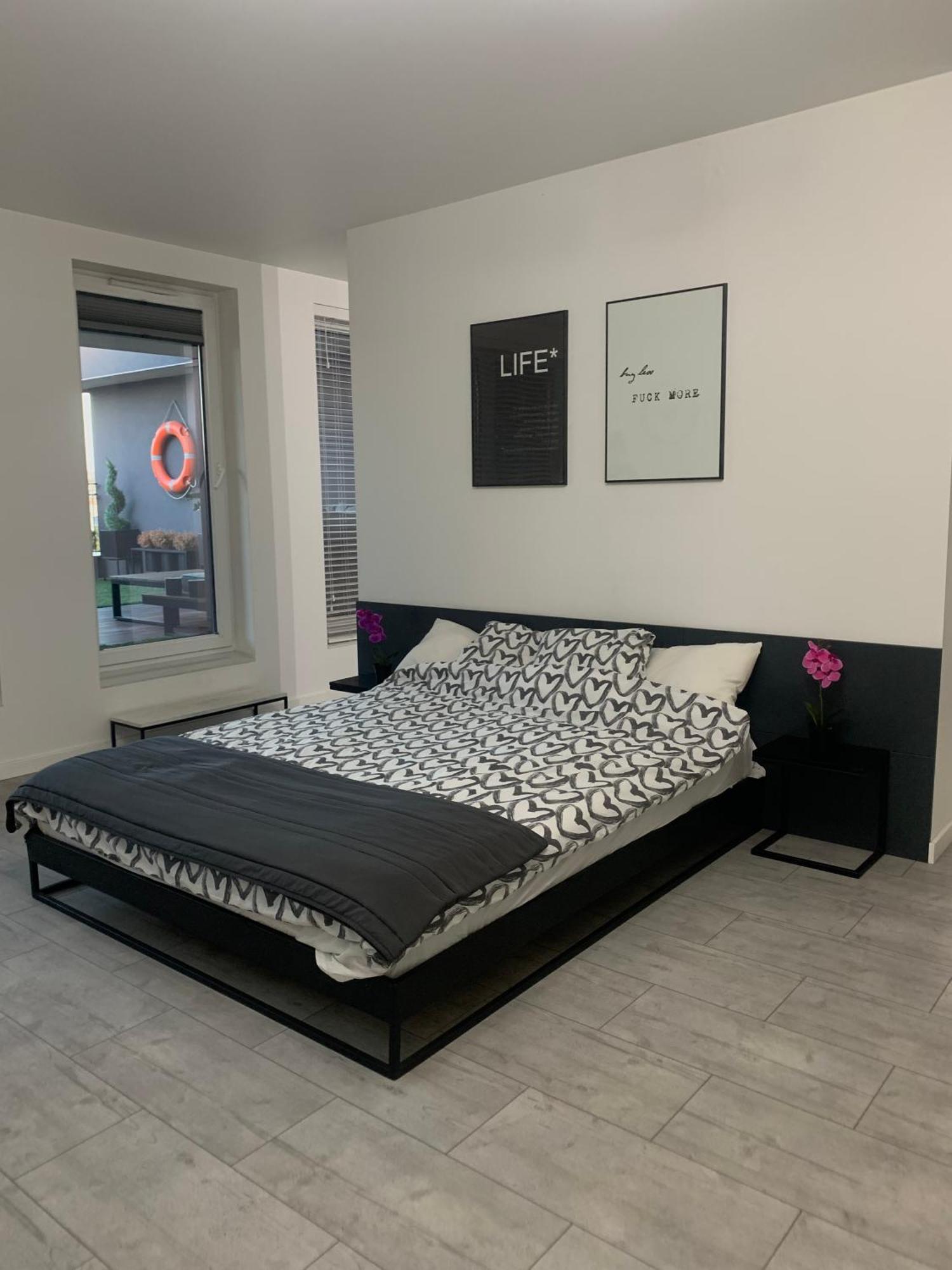 Ekskluzywny Penthouse Z Ogrodem W Centrum Lodzi Exterior foto
